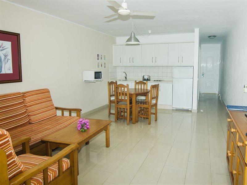 Apartamentos Parque Tropical En Lanzarote Puerto del Carmen  Exteriör bild