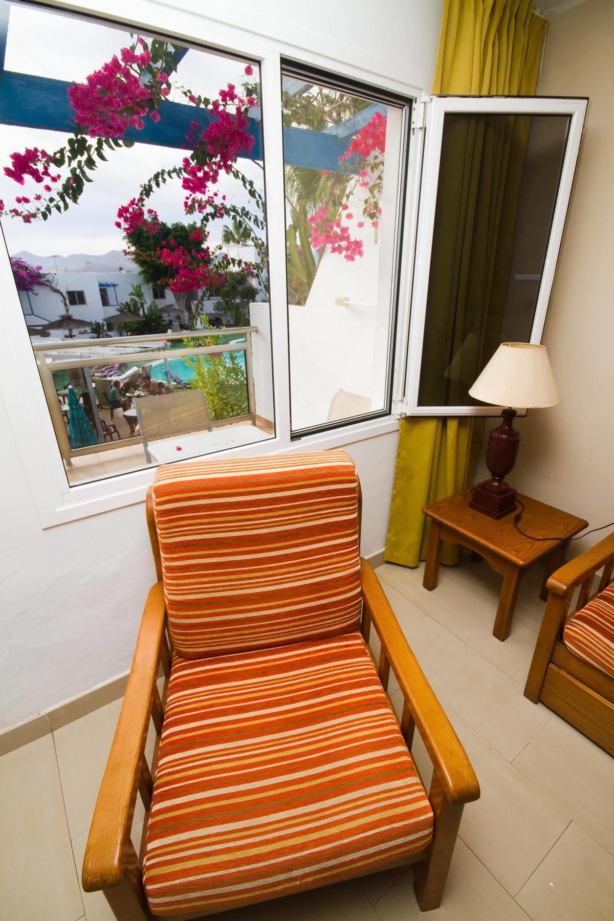 Apartamentos Parque Tropical En Lanzarote Puerto del Carmen  Exteriör bild