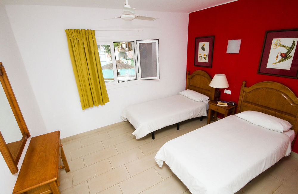 Apartamentos Parque Tropical En Lanzarote Puerto del Carmen  Exteriör bild