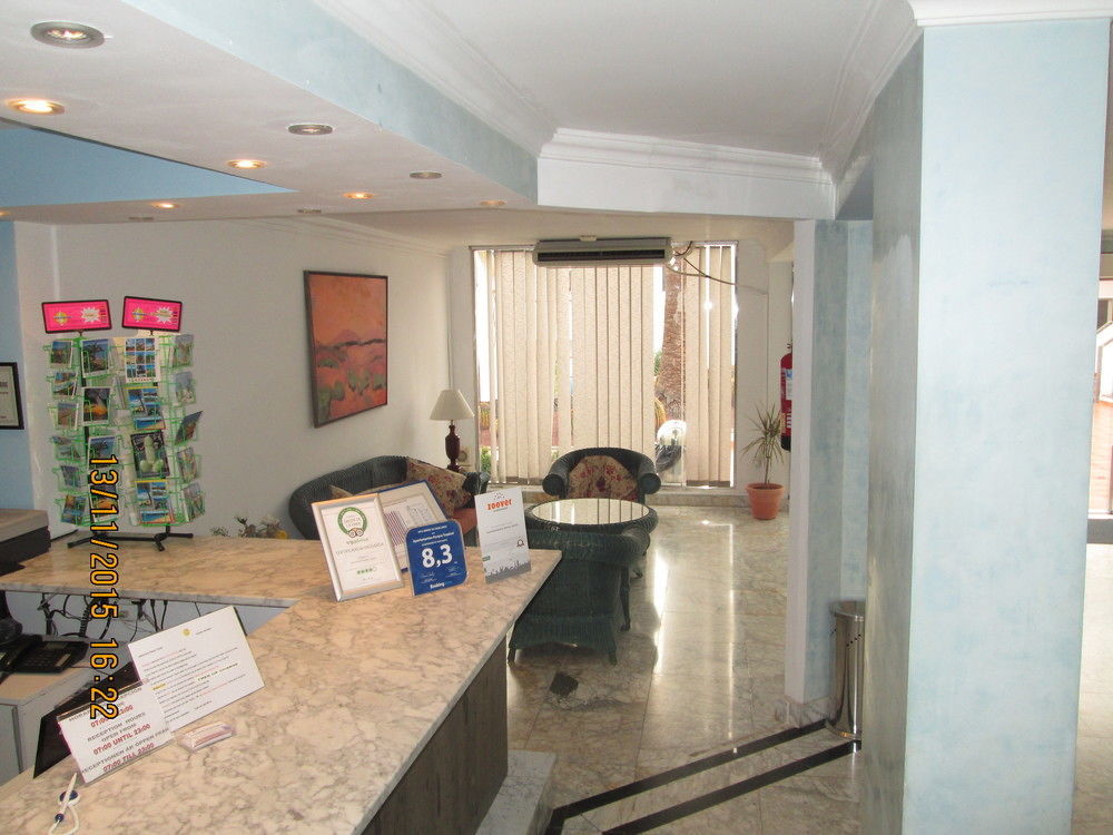 Apartamentos Parque Tropical En Lanzarote Puerto del Carmen  Exteriör bild