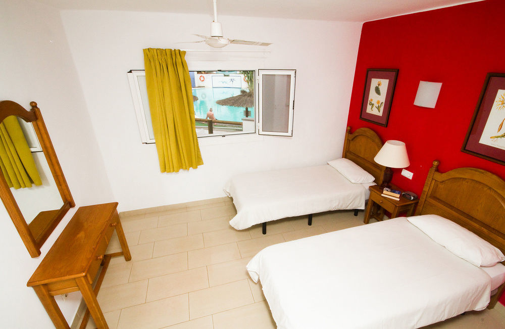 Apartamentos Parque Tropical En Lanzarote Puerto del Carmen  Exteriör bild