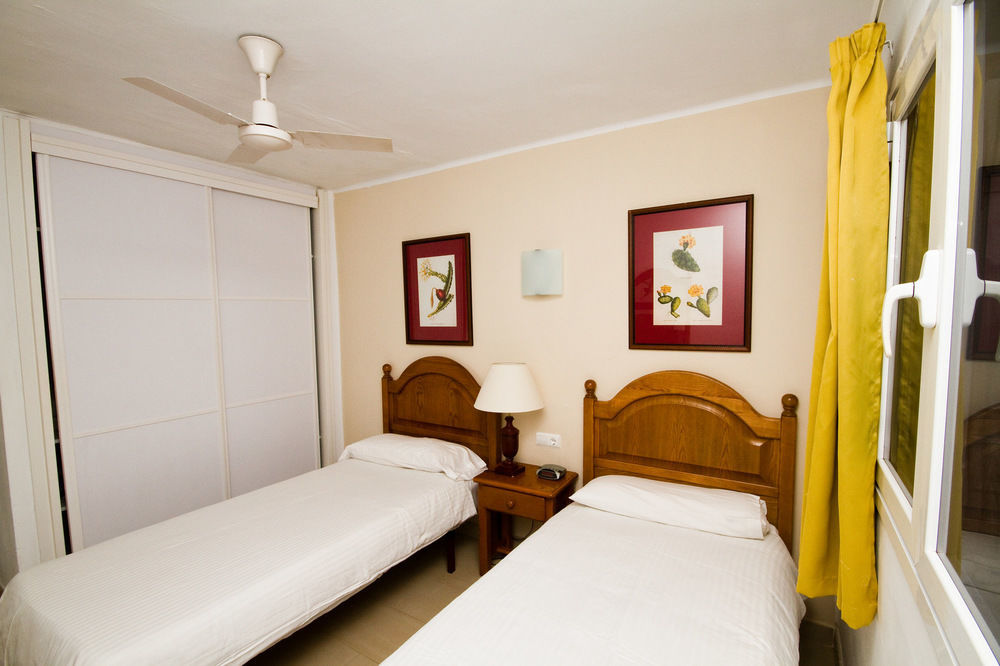 Apartamentos Parque Tropical En Lanzarote Puerto del Carmen  Exteriör bild