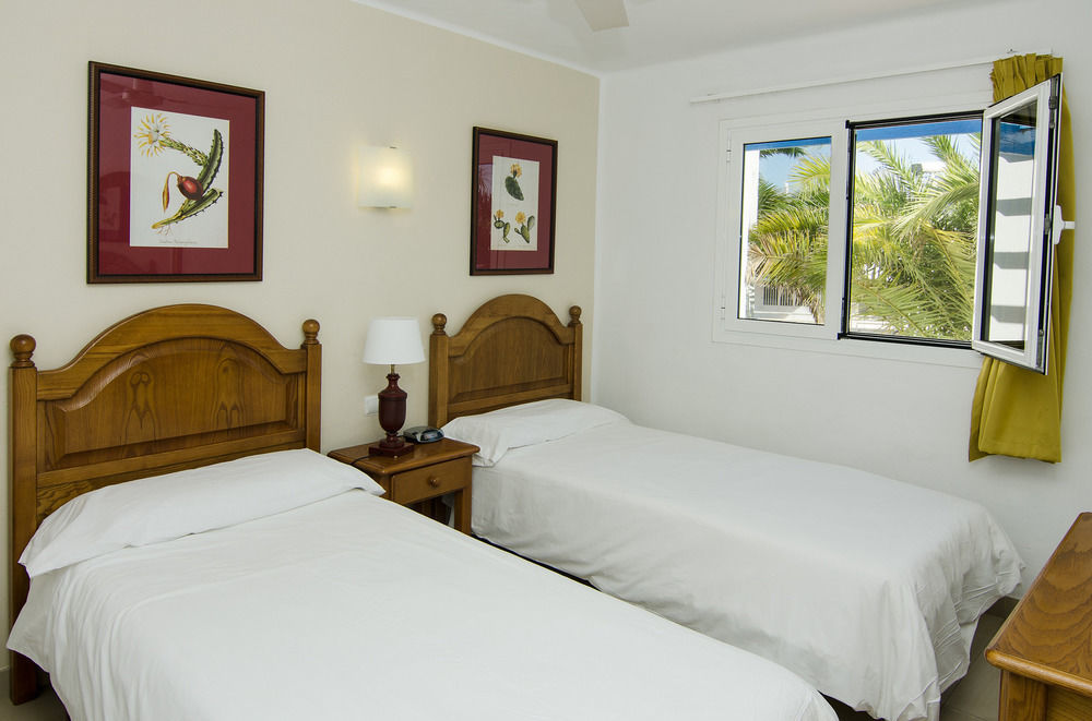 Apartamentos Parque Tropical En Lanzarote Puerto del Carmen  Exteriör bild